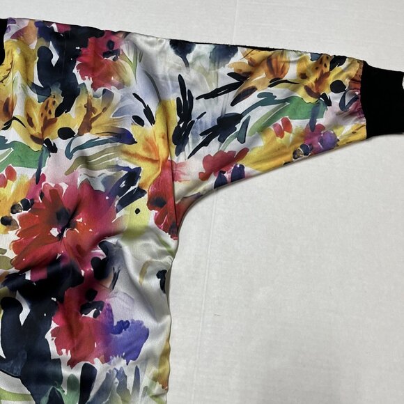 Sioni Sweater Womens 1X Colorful Floral Satin Panel Front Black Knit Pullover - Picture 4 of 10